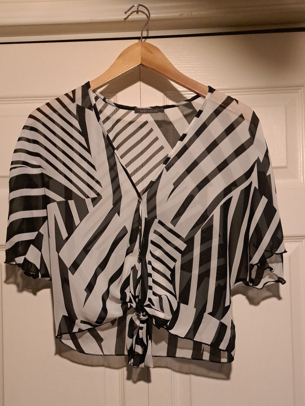 ๐ถSuzy Shier-Black & White Striped Tie-Front Blouse Sheer Button Up